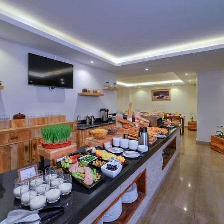 Отель Aabas Pokhara By Barahi Hospitality Экстерьер фото