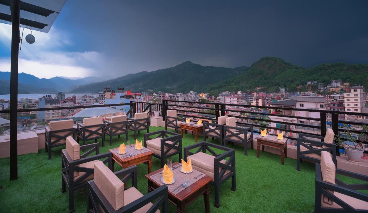 Отель Aabas Pokhara By Barahi Hospitality Экстерьер фото