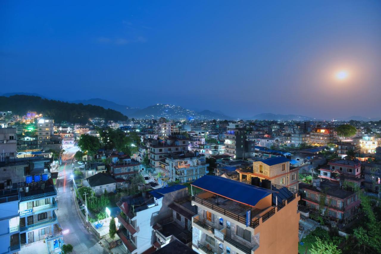 Отель Aabas Pokhara By Barahi Hospitality Экстерьер фото